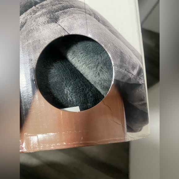 New without tags, Brookestone Neck Wrap-Glacier Gray TheraSpa Hot & Gold Therapy - Picture 2 of 5